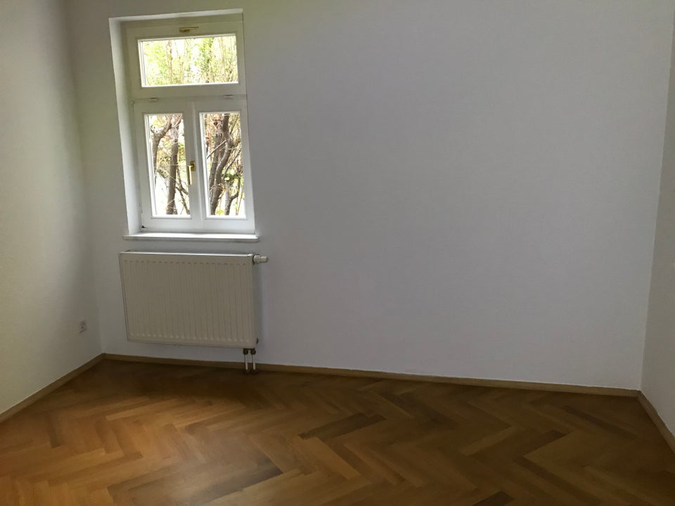 Ruhige 2R-Wohnung im Hinterhaus zu vermieten - Foto 3