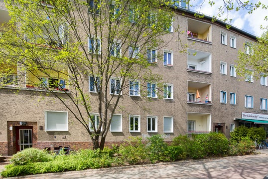 تصویر Wohnung bei Deutsche Wohnen · Bismarckstr. 30, 12169 Berlin