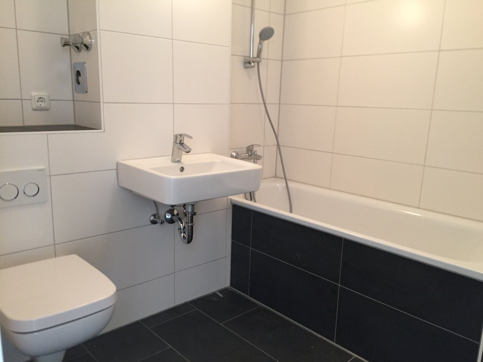 تصویر Wohnung bei Deutsche Wohnen · Britzer Str. 60G, 12109 Berlin