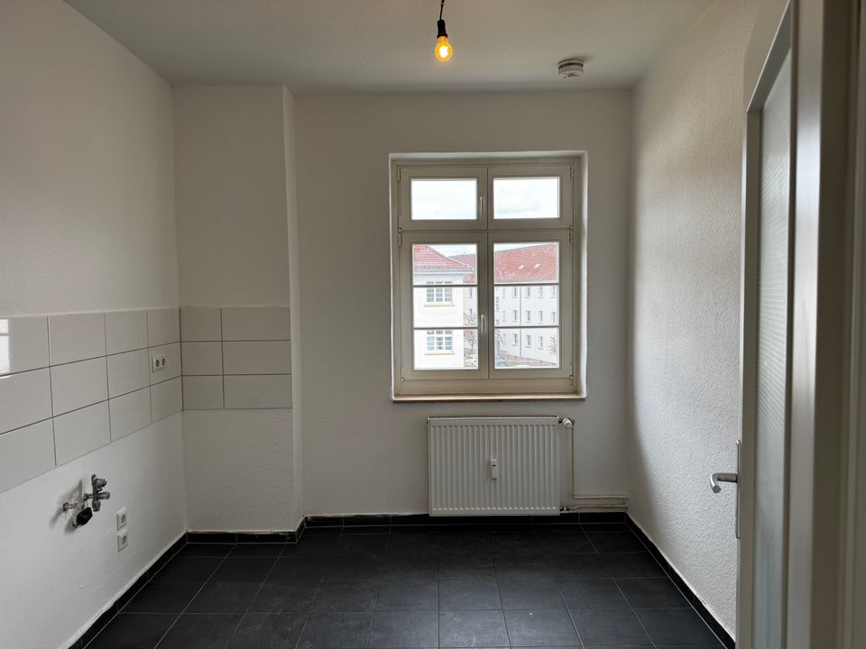 Selbst kreativ werden - helle 3-Zimmer-Eckhauswohnung - Photo 1