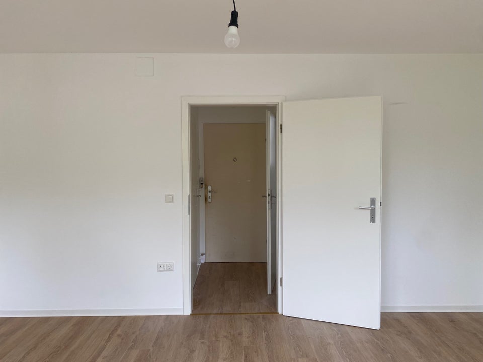 Sanierte 1-Zimmer-Single-Wohnung mit Balkon - Foto 1