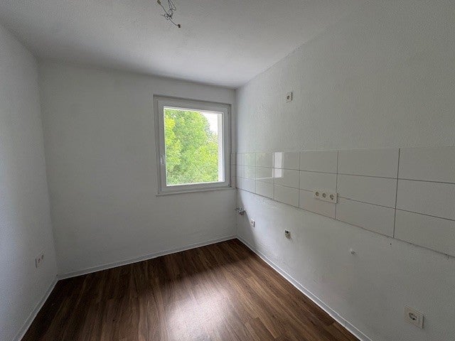 Modernisierte 2-Zimmer-Wohnung mit Balkon in ruhiger Lage - Foto 3