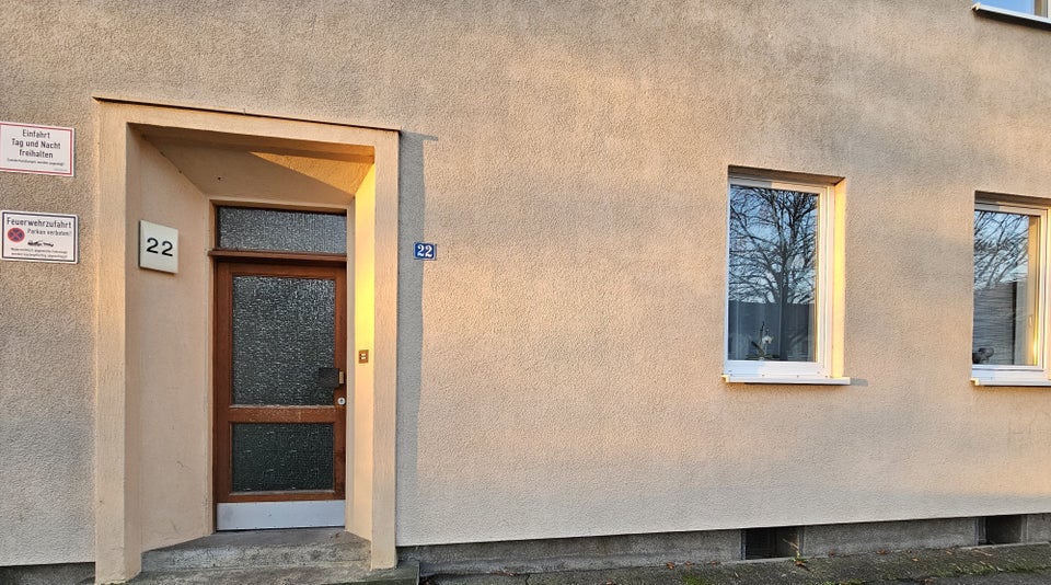 Erstbezug nach Sanierung: 4 Zimmer- EG Wohnung in interessanter Lage - Foto 2