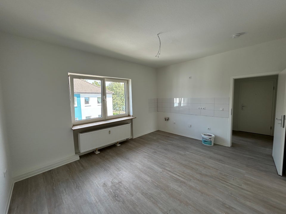 Nette Nachbarn gesucht: renovierte 2-Zimmer-Wohnung in sehr ruhiger Lage - Photo 1
