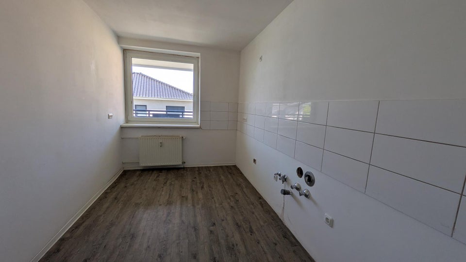 3-ZIMMER-WOHNUNG IN FAMILIENFREUNDLICHER WOHNLAGE ! - Foto 1