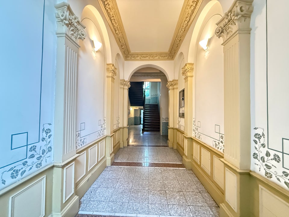 Zentrale 2,5 Zimmer-Wohnung, frisch für Sie saniert! - Photo 4