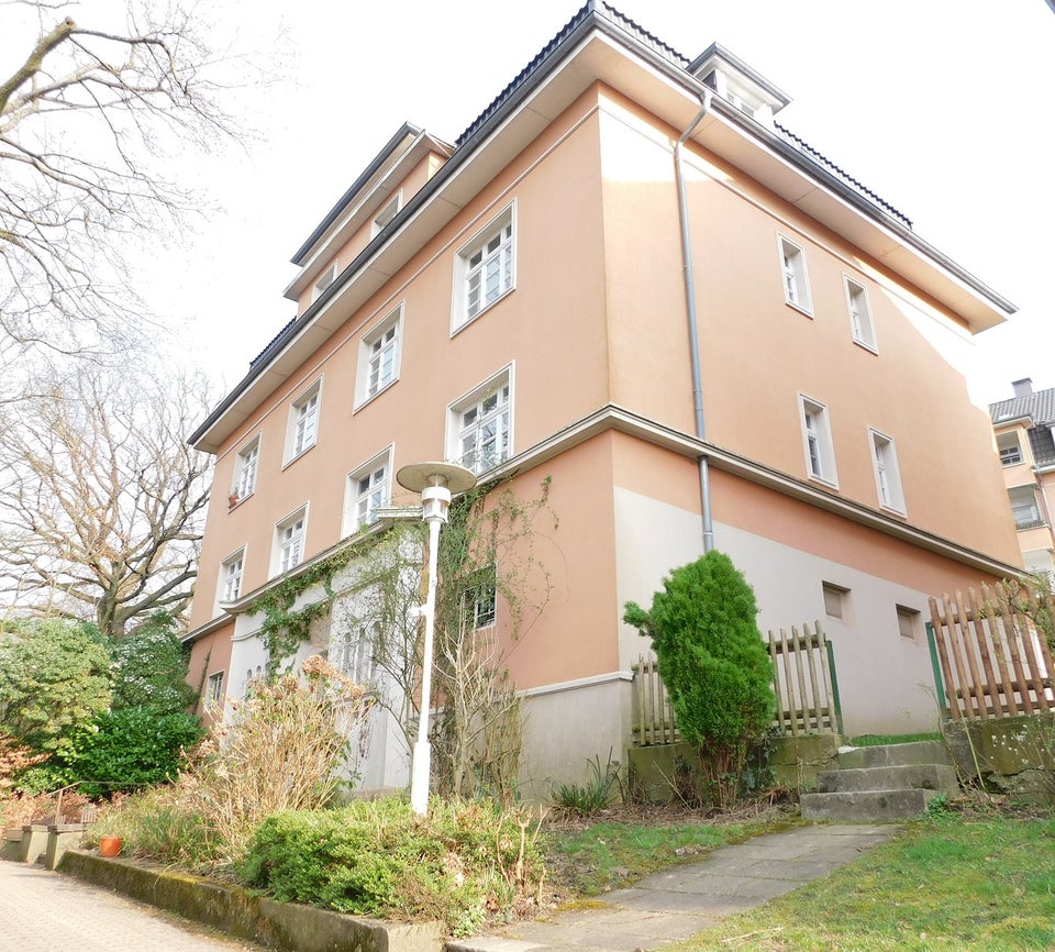 Frisch renovierte 2-Zi.-Whg. mit hübschen Dielen und kleiner Loggia im Zooviertel - Photo 1