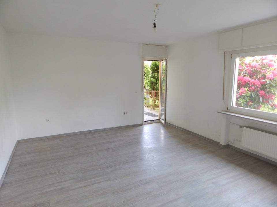 Bezugsfertige 3-Zimmer-Wohnung mit Terrasse am Wehberg! - Foto 1
