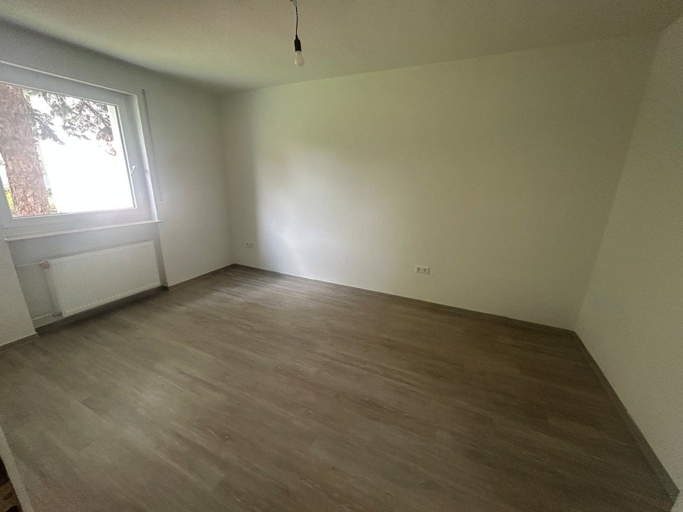 2-Zimmer-Wohnung,komplett renoviert inkl Balkon in grüner Lage - Photo 3