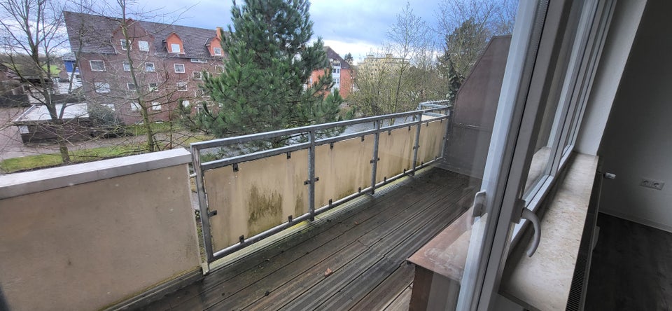 Modernisierte 2-Zimmer-Wohnung mit Balkon ab sofort - Photo 3