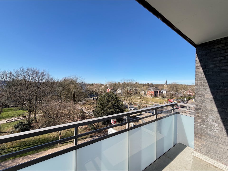 2,5 Zi. Wonhnung mit Balkon in Leichlingen! - Photo 4