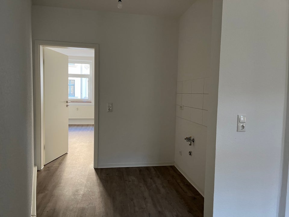 Sanierte 2-Zimmer-Wohnung mit Balkon - Photo 3