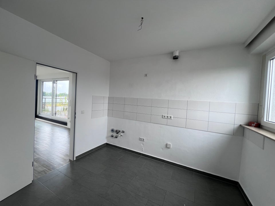 Willkommen Zuhause: ansprechende 3-Zimmer-Penthousewohnung in Anderten - Schleusenviertel - Foto 4