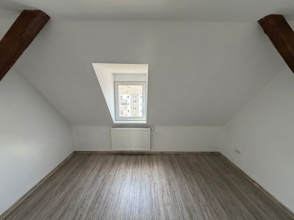 Die Ruhe von oben genießen 1,5-Zimmer Dachgeschoss - Foto 4