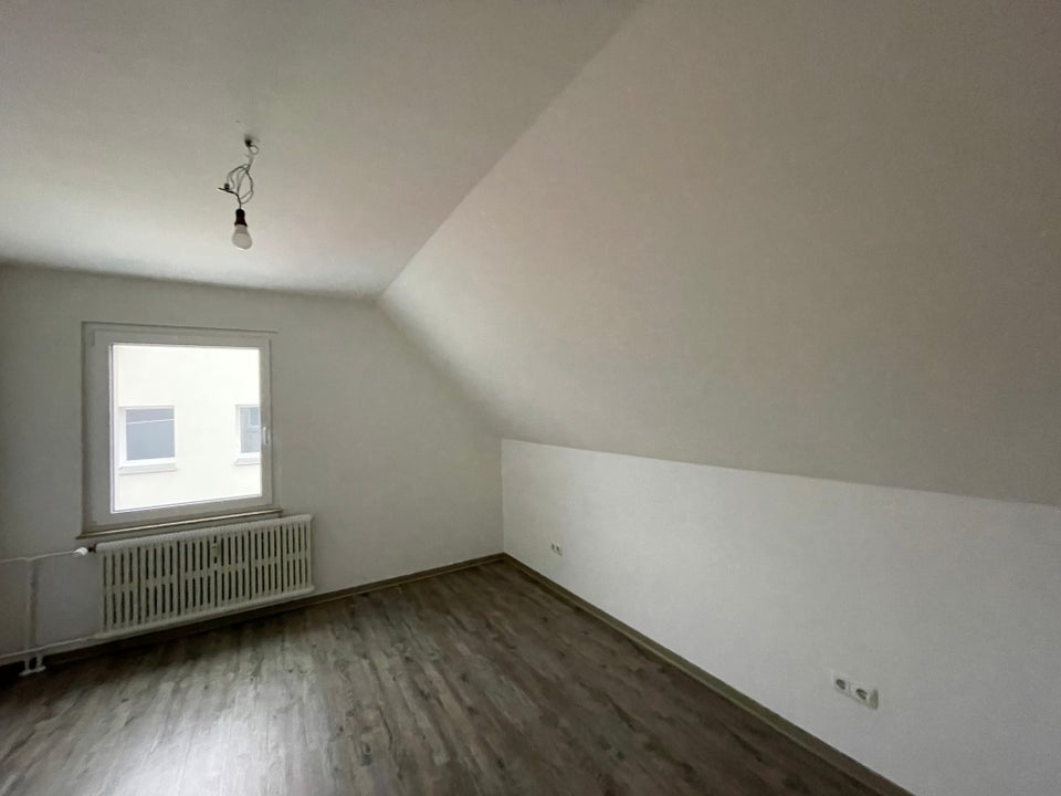 Gemütliche Dachgeschosswohnung - Photo 4