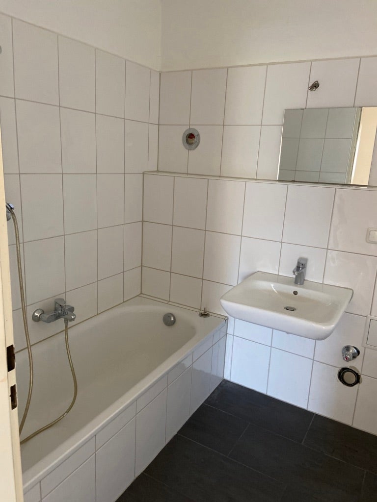 Gelegenheit: individuelle 2-Zimmer-Wohnung - Foto 4