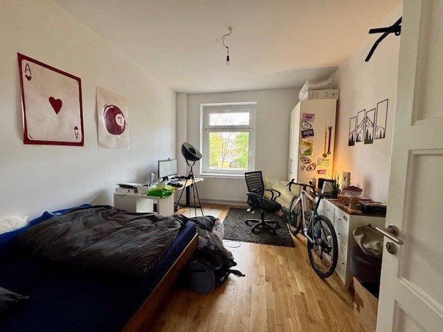 Ab dem 01.06.2026: Super schöne 2-Zimmer-Wohnung mit Einbauküche, Balkon und modernem Bad - Foto 2