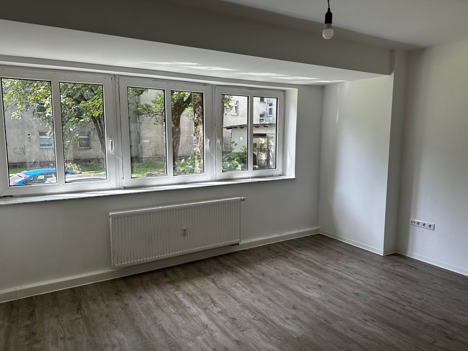 Praktische 1-Zimmer-Wohnung mit geräumiger Küche - Foto 1