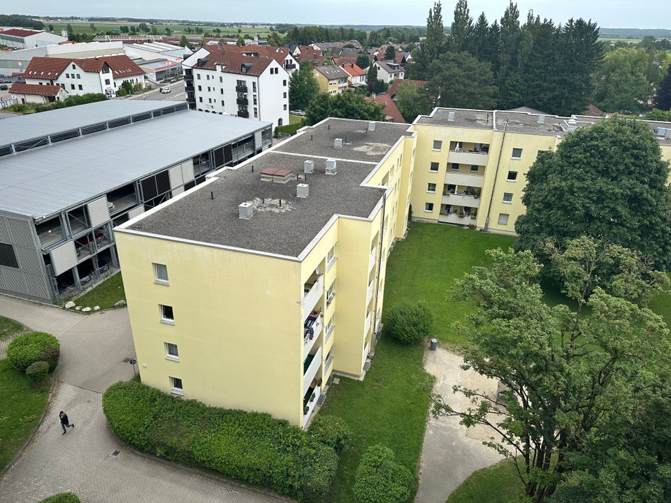 Frisch saniert! 2-Zimmer-Wohnung mit Balkon - Foto 1