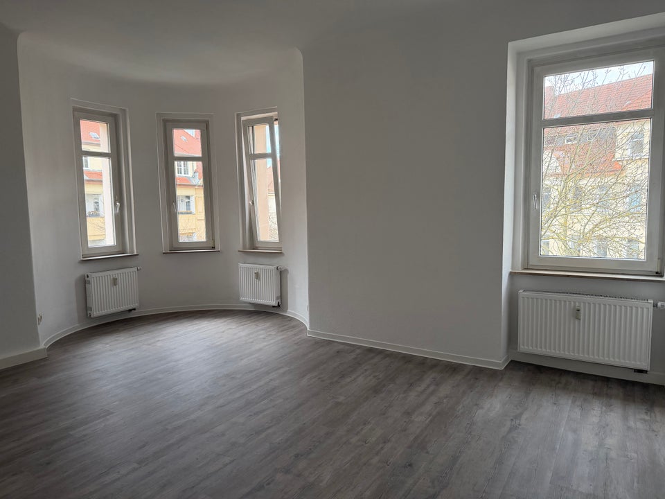 Traumhafte 2-Raum-Wohnung mit genug Platz sucht dich - mit Einbauküche! - Photo 4