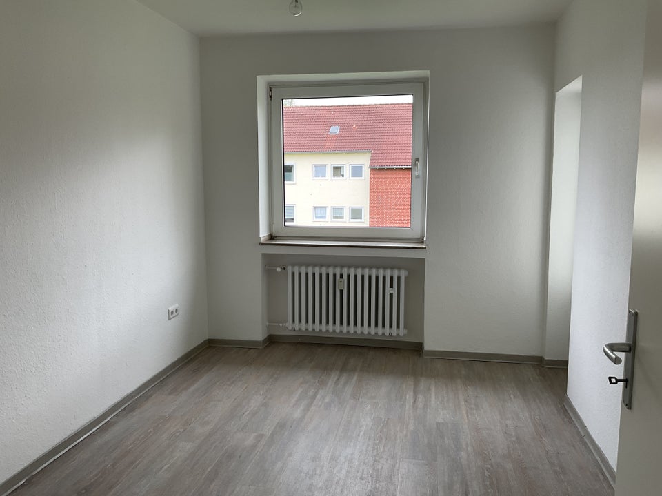 Ihre neue Wohnung: günstige 3-Zimmer-Wohnung - Foto 1