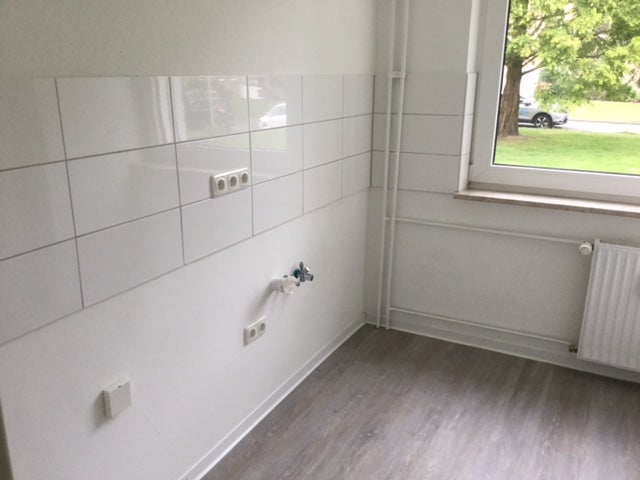**Familiengerecht wohnen im idyllischen Umfeld - bezugsfertig - mit Balkon** - Foto 2