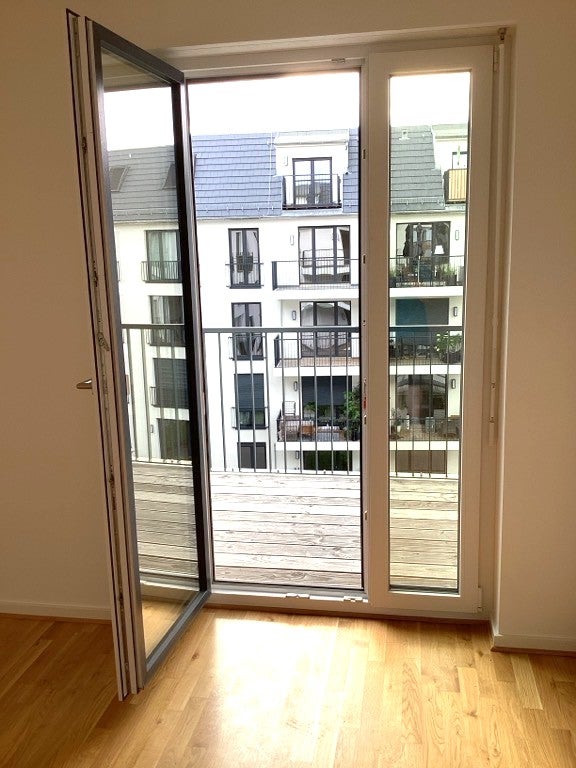 1 Raum Wohnung mit Balkon und Einbauküche - Photo 3