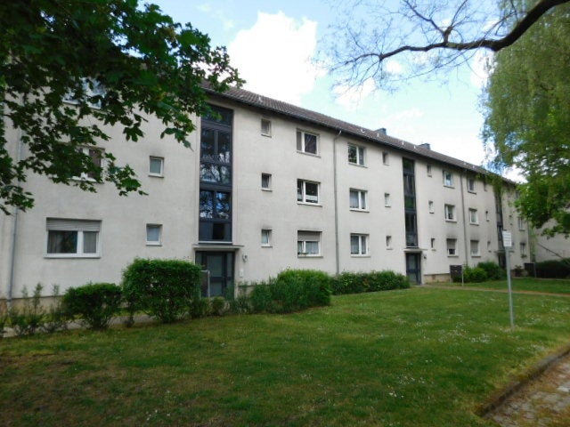 Renoviert und bezugsfertig... 3-Zimmerwohnung für kleine Familien mit Einbauküche!!! - Foto 4