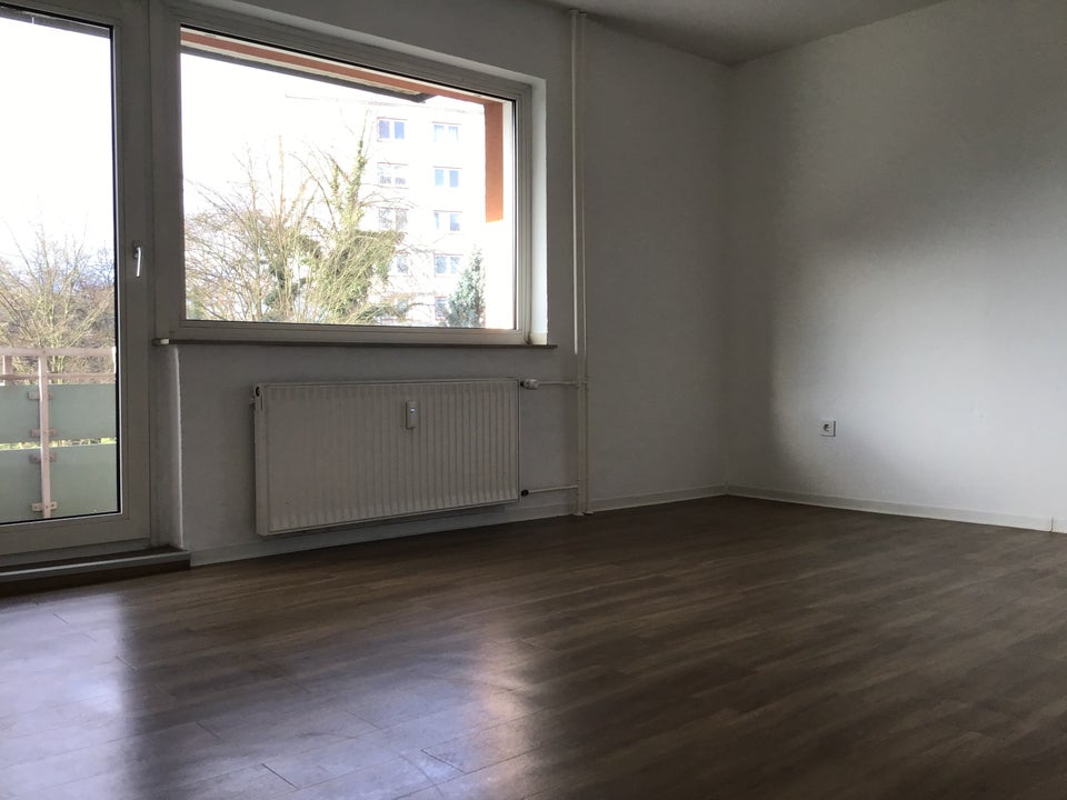 Schicke 3-Raumwohnung mit Balkon! - Photo 1