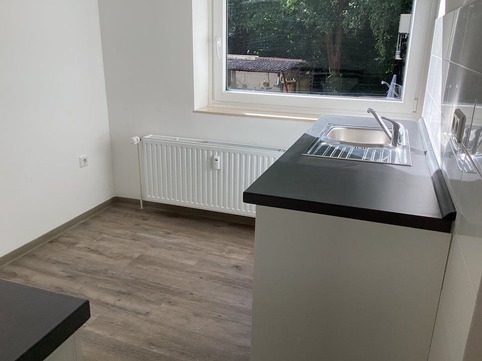 Wohn(t)raum: ansprechende kleine 2-Zimmer-Wohnung, sofort anmietbar! - Photo 4