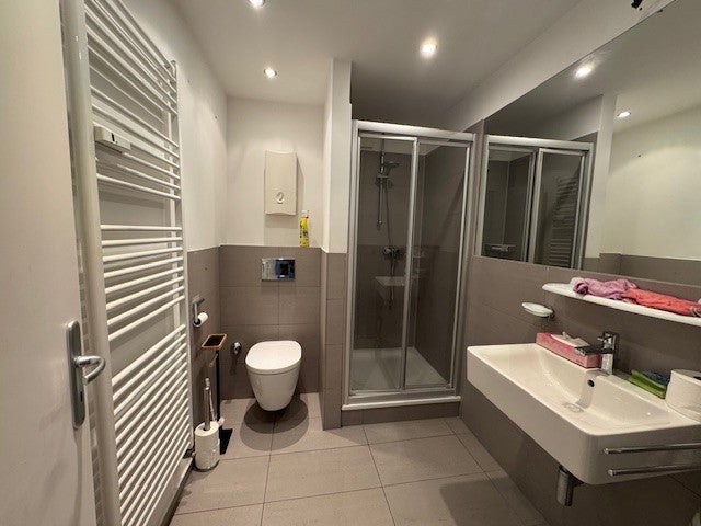 Frei zum 01.04.2026: 2-Zimmer-Wohnung mit Einbauküche und Garten - Photo 4