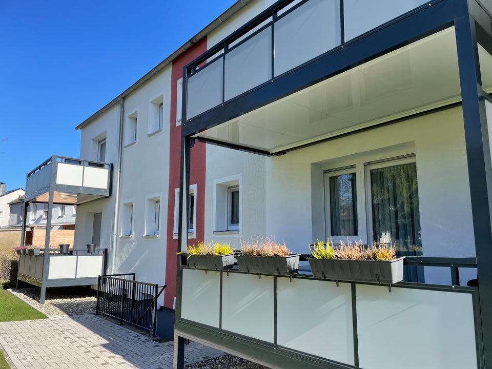 Reinkommen und Wohlfühlen: interessante 3-Zimmer-Wohnung mit Sonnenbalkon - Photo 3