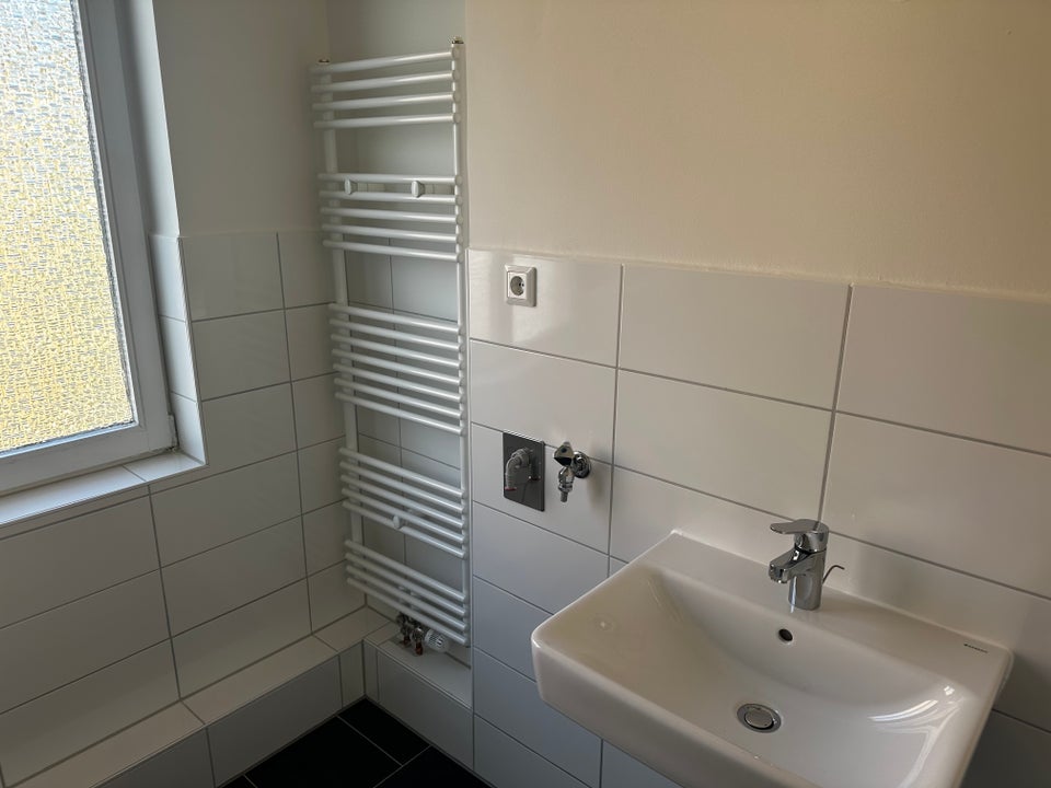 Neue Wohnung, neues Glück! Helle 2-Zimmer-Wohnung - Foto 3