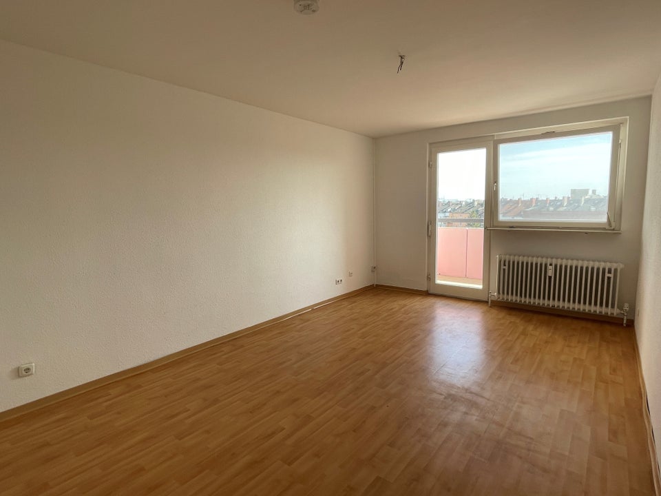Zentrale 2-Zimmerwohnung mit Balkon - Photo 1