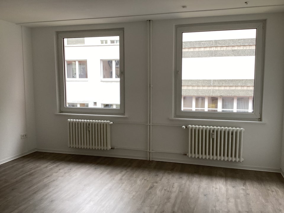 Ruhige City-Wohnung mit 75,54 m² Wohnfläche im Hinterhaus - Photo 2