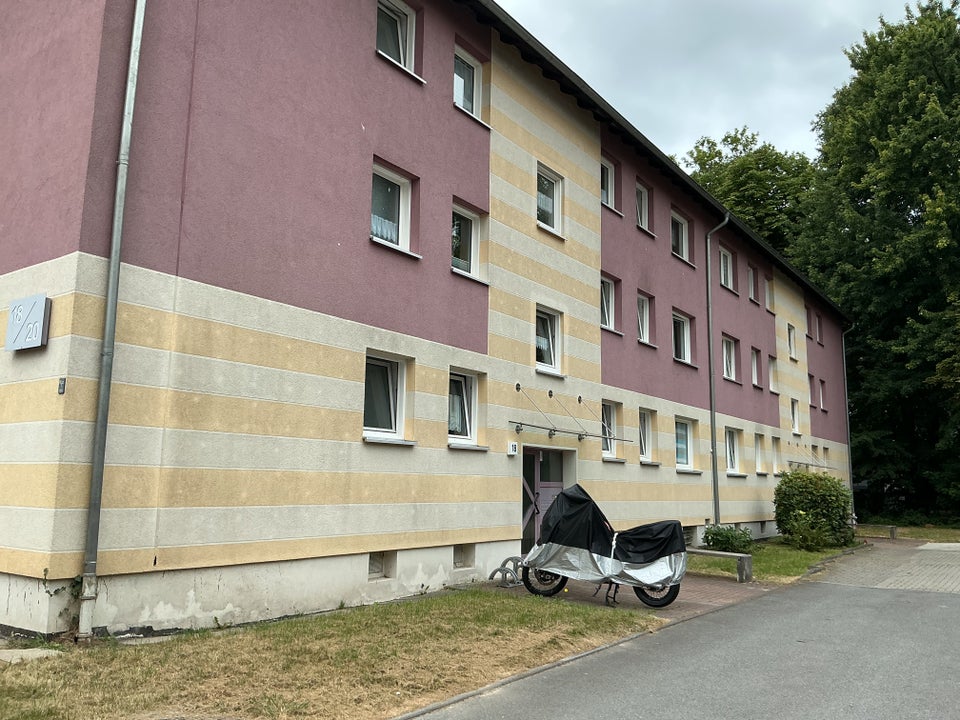 Da kommt man gern Heim. Flotte, bezugsfertige 3-Zimmer-Wohnung mit Balkon! - Foto 4