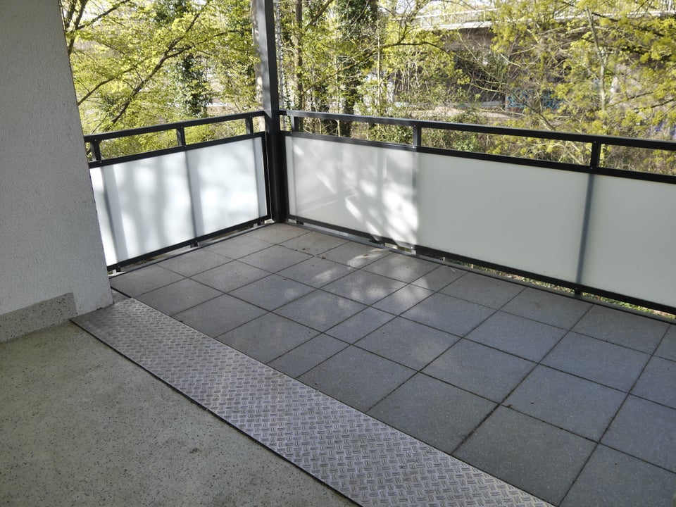 Schöne 2-Zimmer-Wohnung mit Tageslichtbad und Balkon im Limes-Quartier zu vermieten - Photo 4