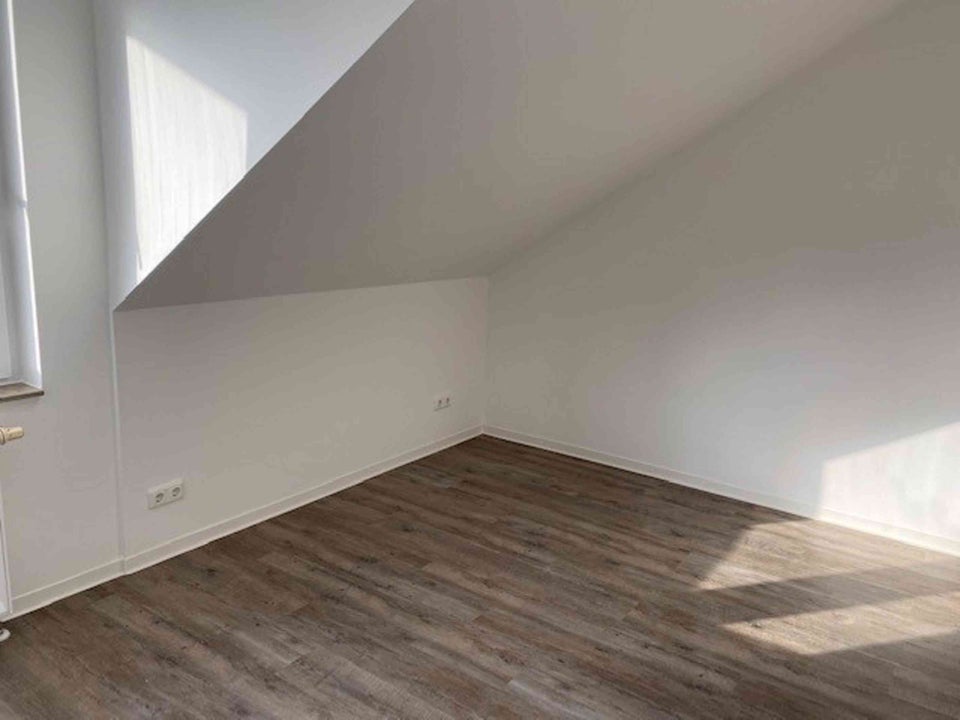 Schöne 3-Zimmer-Wohnung mit Balkon - Photo 4