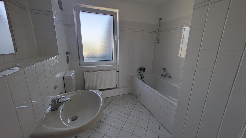 Modernisierte 3- Zimmer-Wohnung über den Dächern von H.- Kleefeld - Foto 5