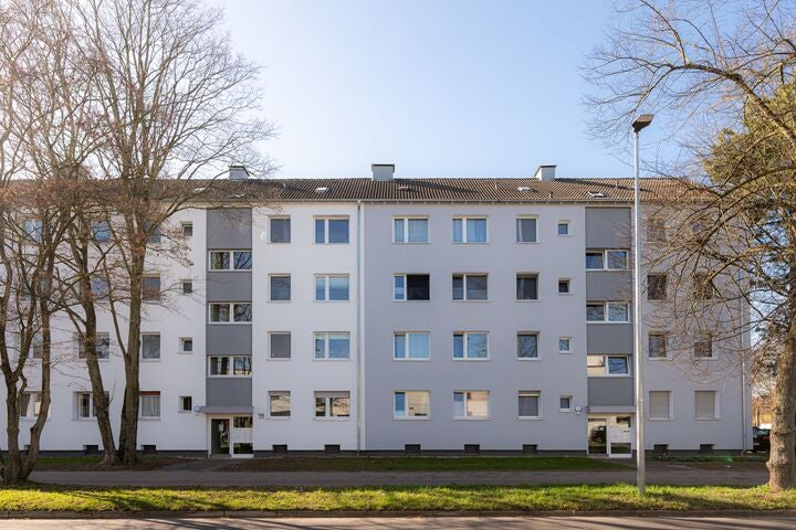 Tolle 2-Zimmer-Wohnung im frisch sanierten Gebäude (Wärmedämmung, neue Fenster, frischer Anstrich) - Foto 2