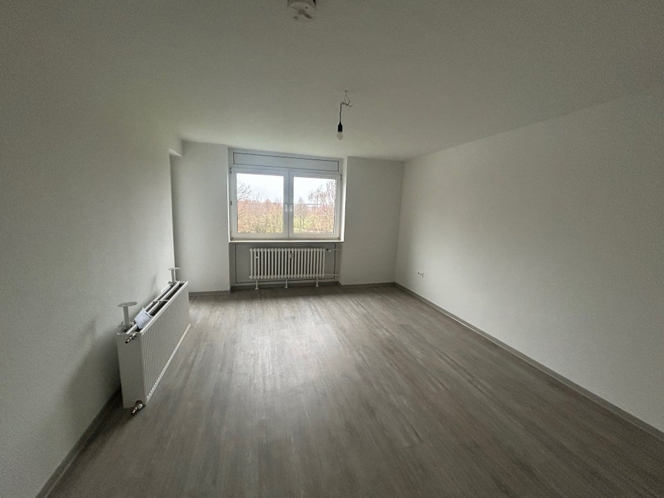 3-Zimmer-Wohnung komplett renoviert - Foto 1