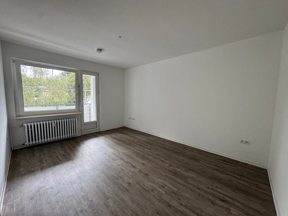 Hier macht wohnen Spaß: bezugsfertige 3-Zimmer-Wohnung - Photo 1