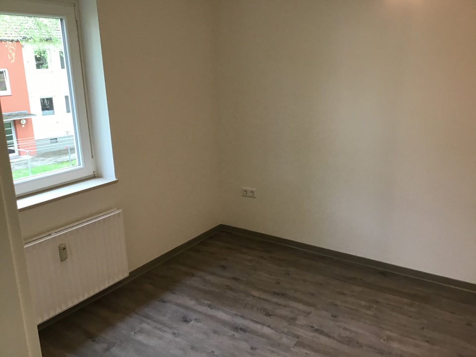 Renovierte 2,00-Zimmer-Erdgeschoss-Wohnung Nähe Kaufhof - Photo 1