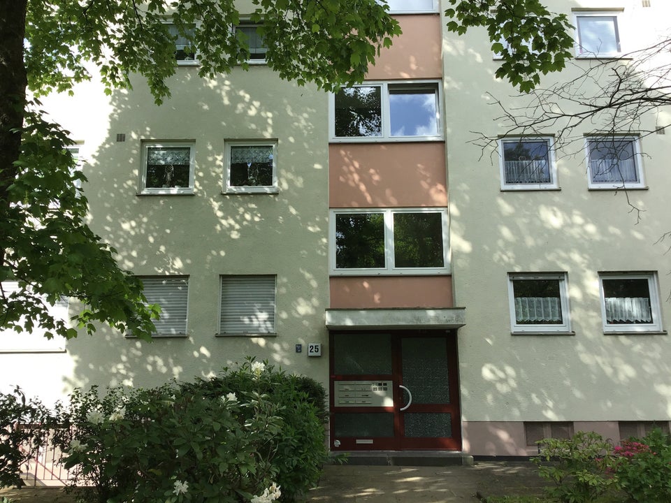 Charmante 3-Raum-Wohnung mit tollem Balkon! Wir modernisieren für Sie! - Foto 4