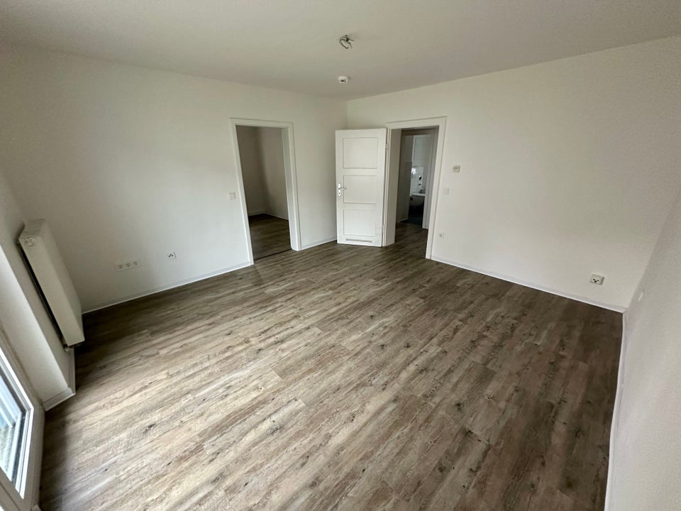 Frisch saniert! 3-Zi.-Whg. mit Balkon - Foto 2