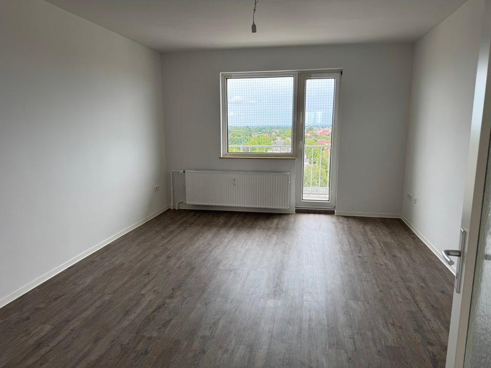 Dein neues Zuhause, hoch über den Dächern der Stadt! - Foto 4