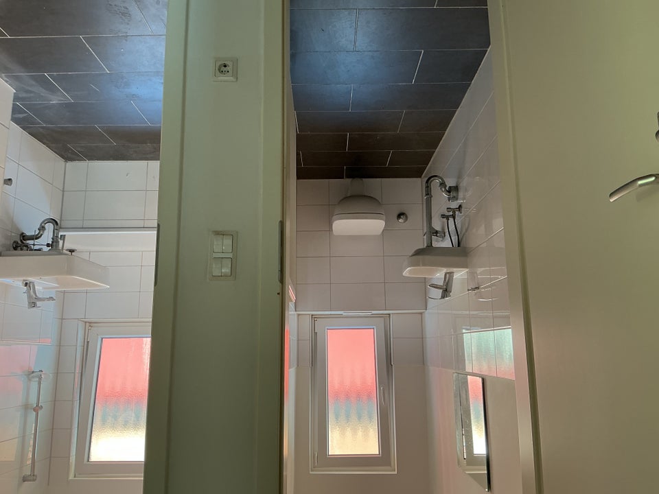 Frisch gestrichen - Ihr neues Zuhause ab September ! - Foto 2