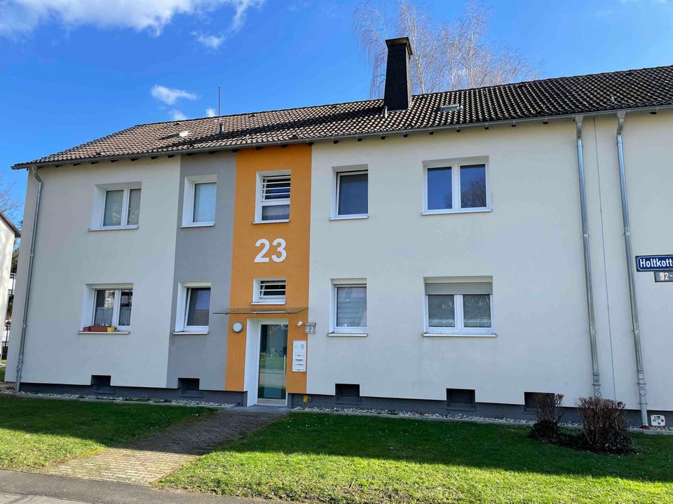 Preisgünstige und individuelle 2,5-Zimmer-Wohnung mit großem Balkon - Foto 3