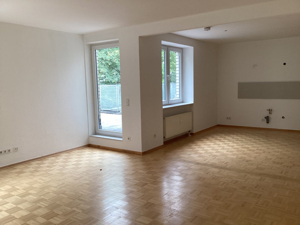 Darf es etwas Luxus sein?! Exklusive Penthouse-Wohnung zu vermieten! - Foto 2