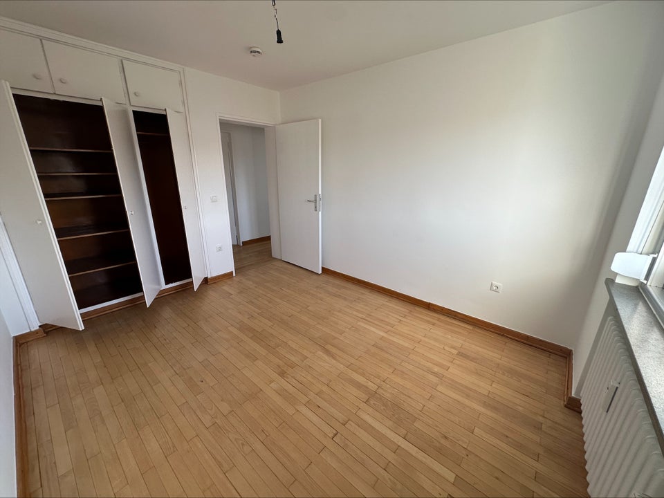 2. OG / 3 Zimmer ab sofort - Foto 3